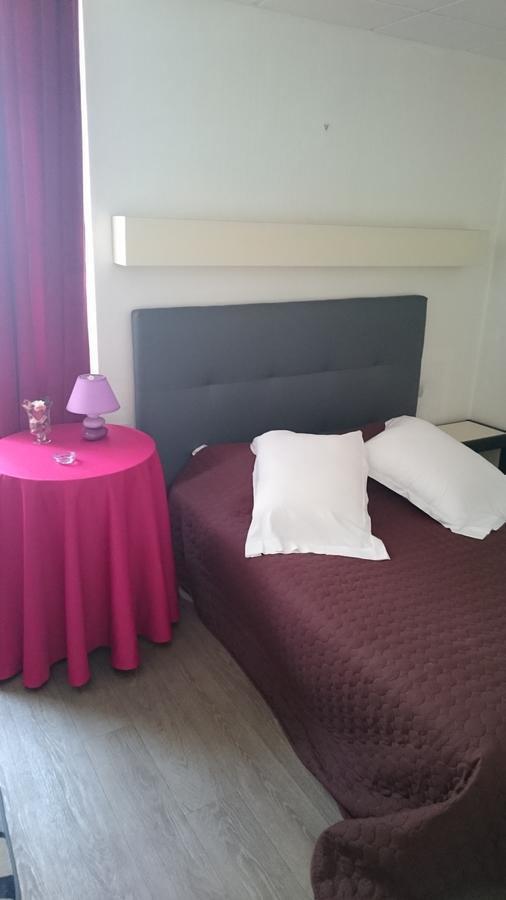 Au Georges VII Hotel Bayeux Eksteriør billede